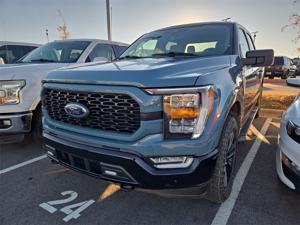 2023 Ford F-150 XLT's photo