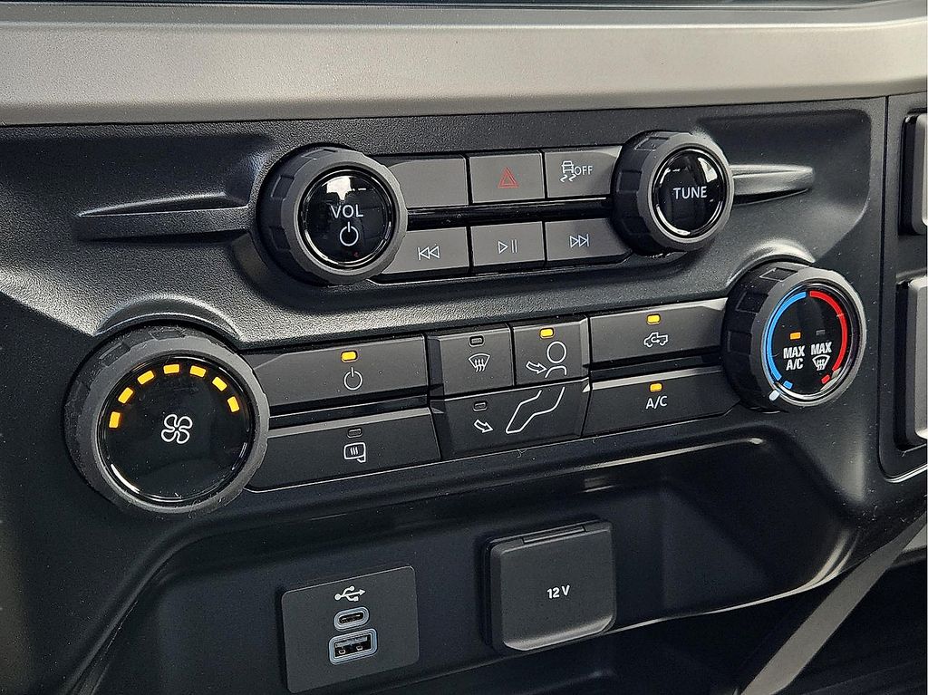 2025 Ford F-350 Super Duty XL - Photo 14