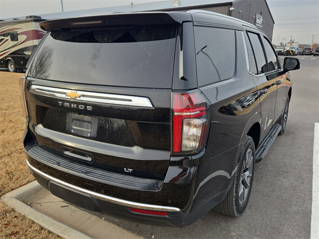 2021 Chevrolet Tahoe LT photo 2