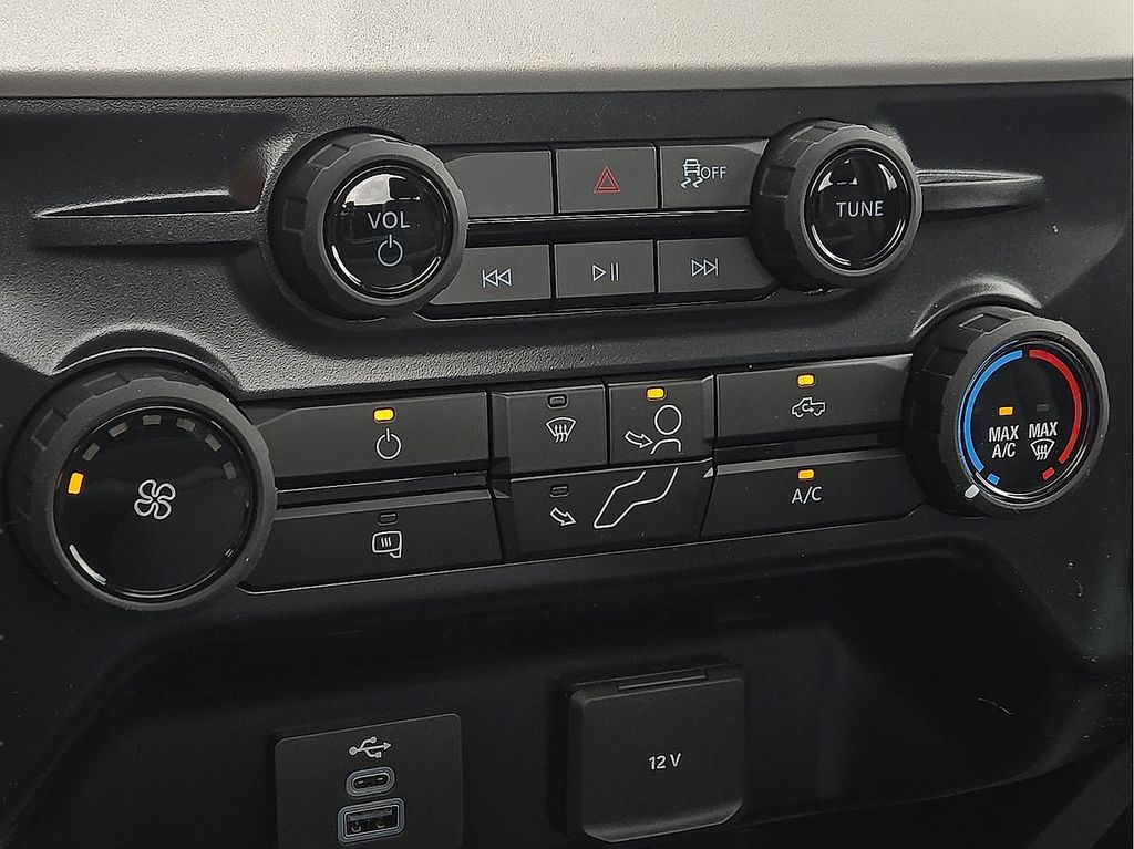 2025 Ford F-350 Super Duty XL - Photo 14