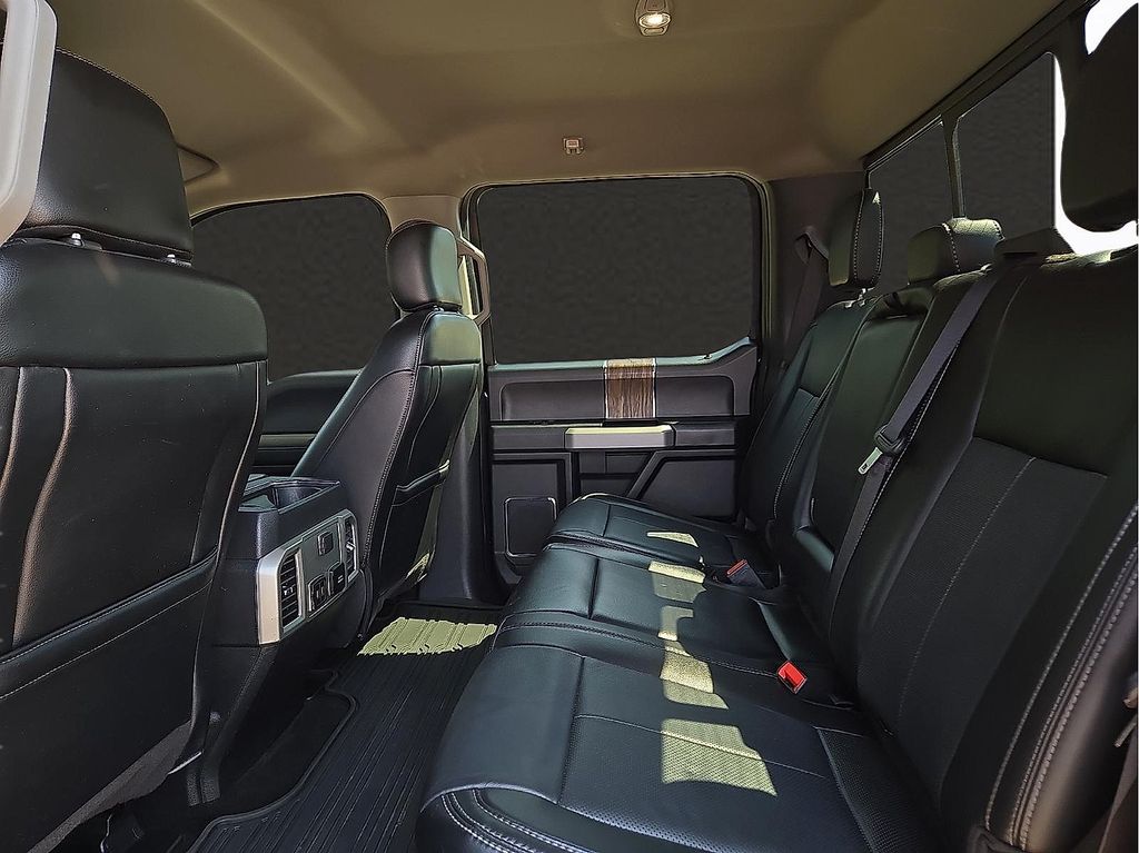 2019 Ford F-150 Lariat - Photo 9