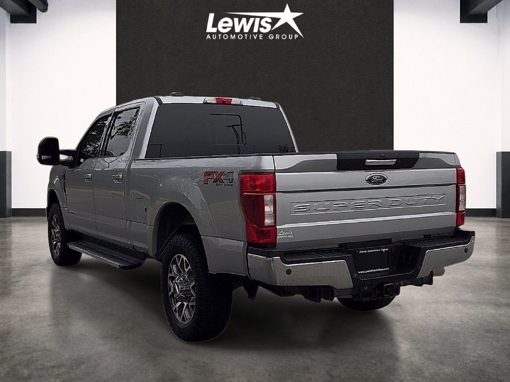 Used 2022 Ford F-250SD Lariat Truck Crew Cab