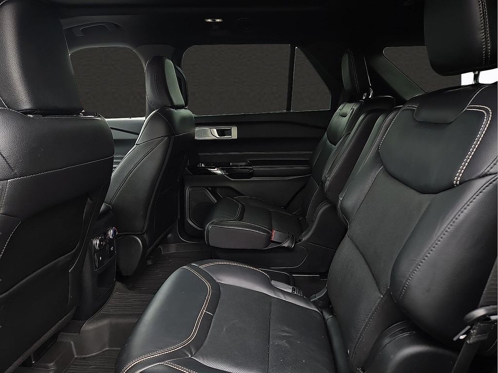 2021 Ford Explorer ST - Photo 10