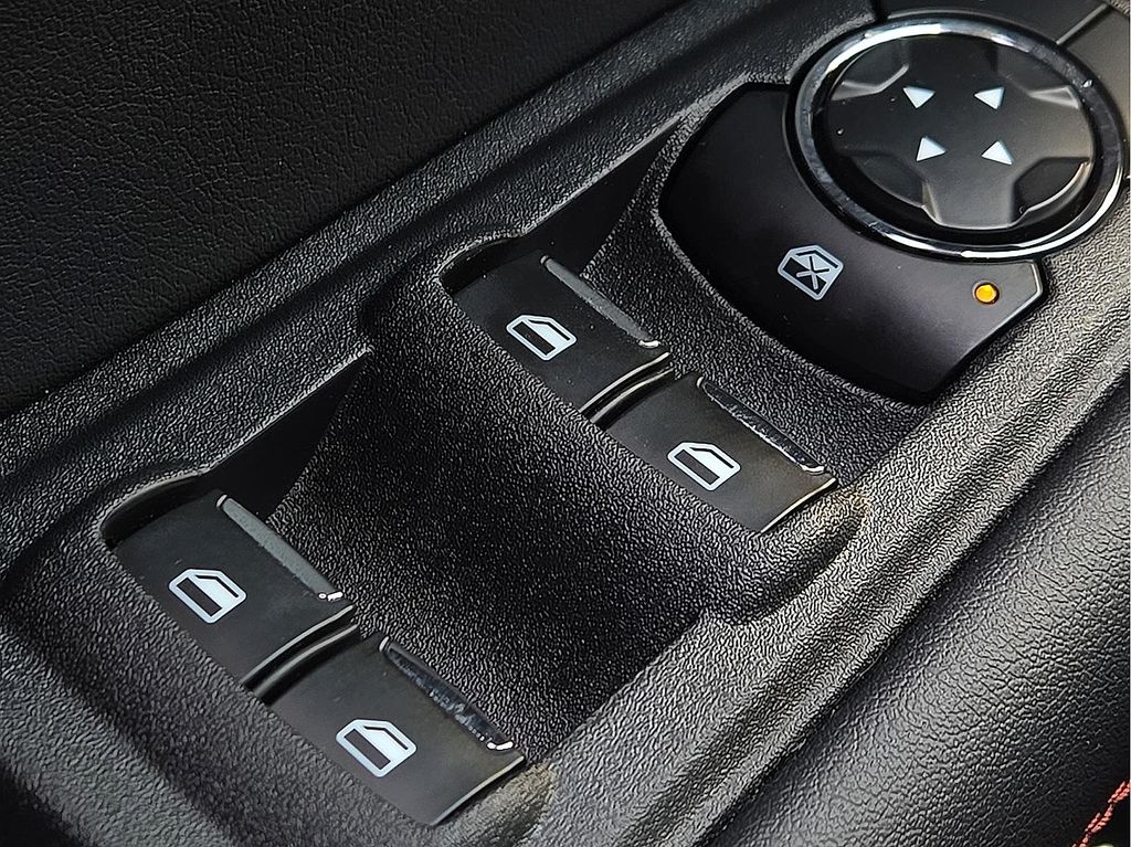2024 Ford Edge ST-Line - Photo 17