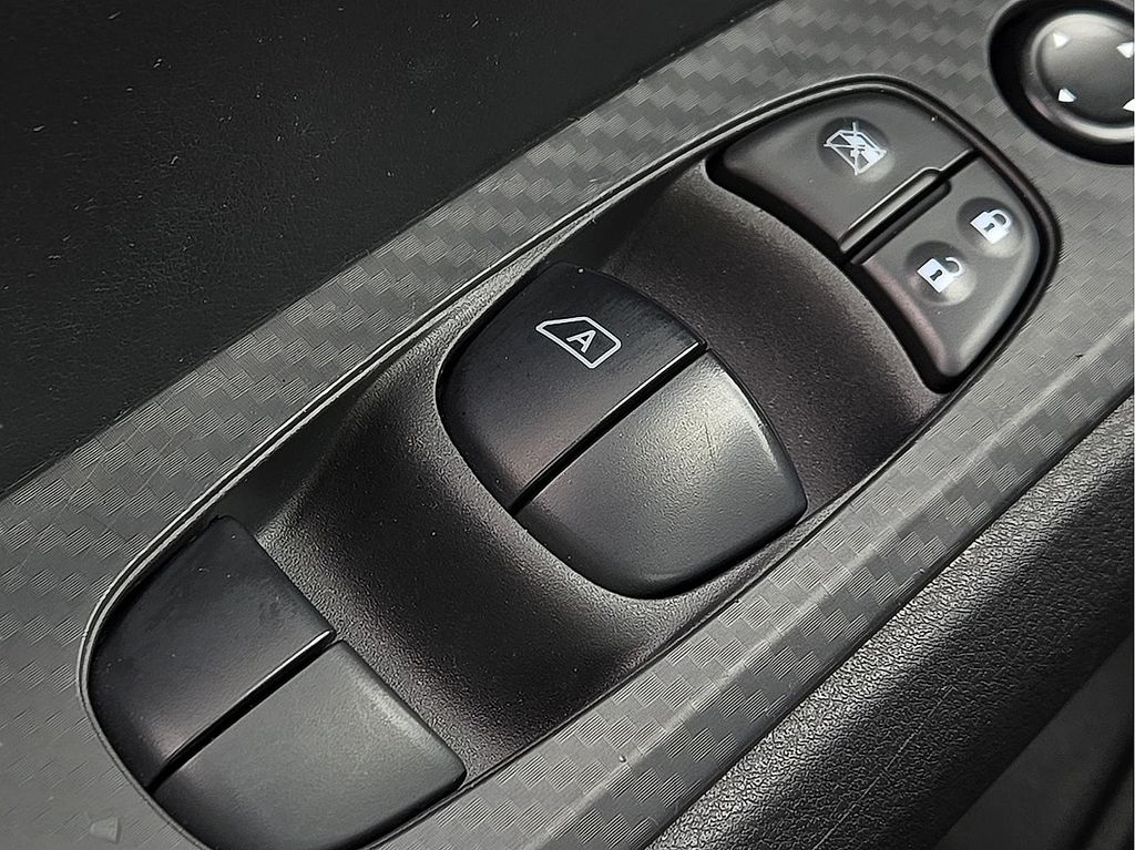 2024 Nissan Altima SV - Photo 16