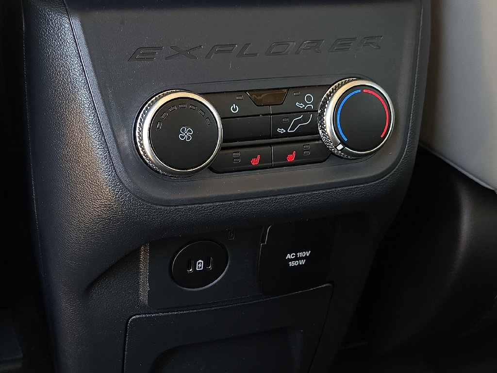 2025 Ford Explorer Platinum - Photo 11