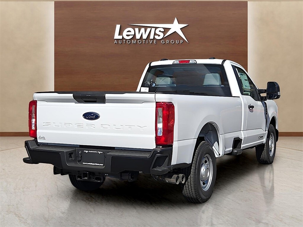 2026 Ford F-250 XL photo 4