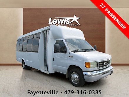 2003 Ford E-450SD BUS Truck
