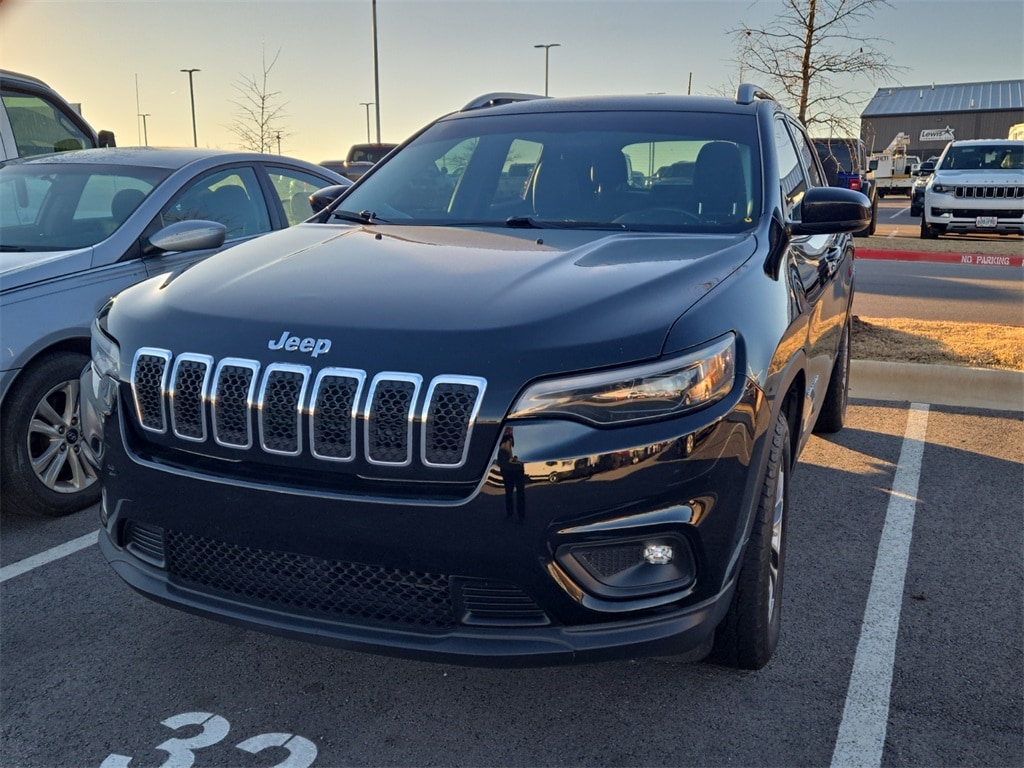 2019 Jeep Cherokee Latitude Plus's photo