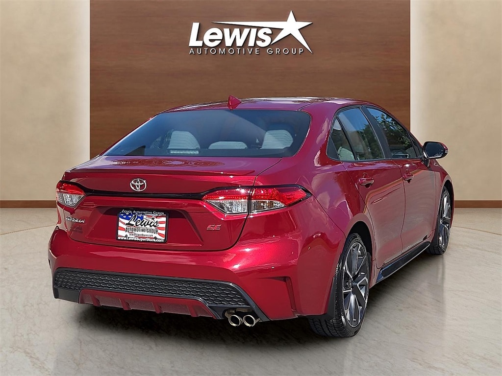 Used 2022 Toyota Corolla SE Sedan