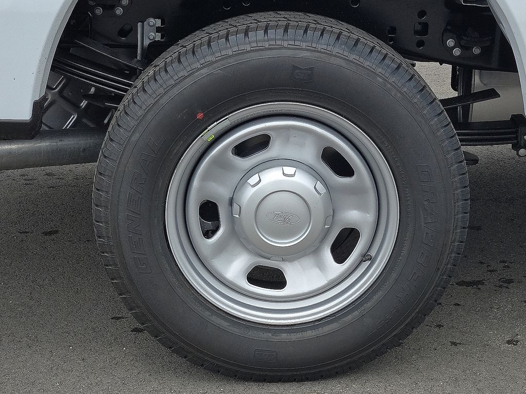 2025 Ford F-350 Super Duty XL - Photo 7