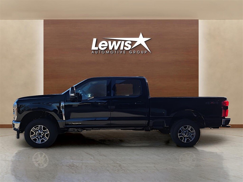 2026 Ford F-250 Lariat photo 2