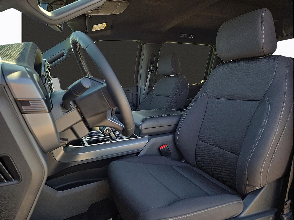 2026 Ford F-150 XLT - Photo 12