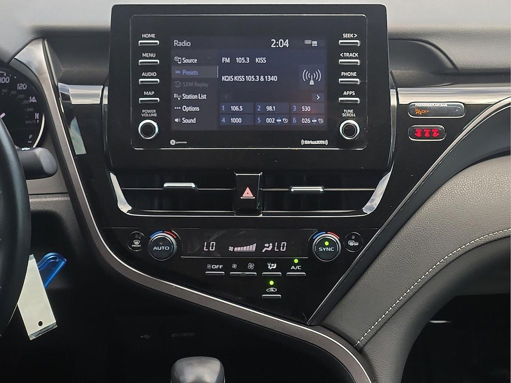 2024 Toyota Camry SE - Photo 11