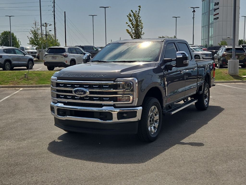 New 2026 Ford F-250SD Lariat Truck Crew Cab