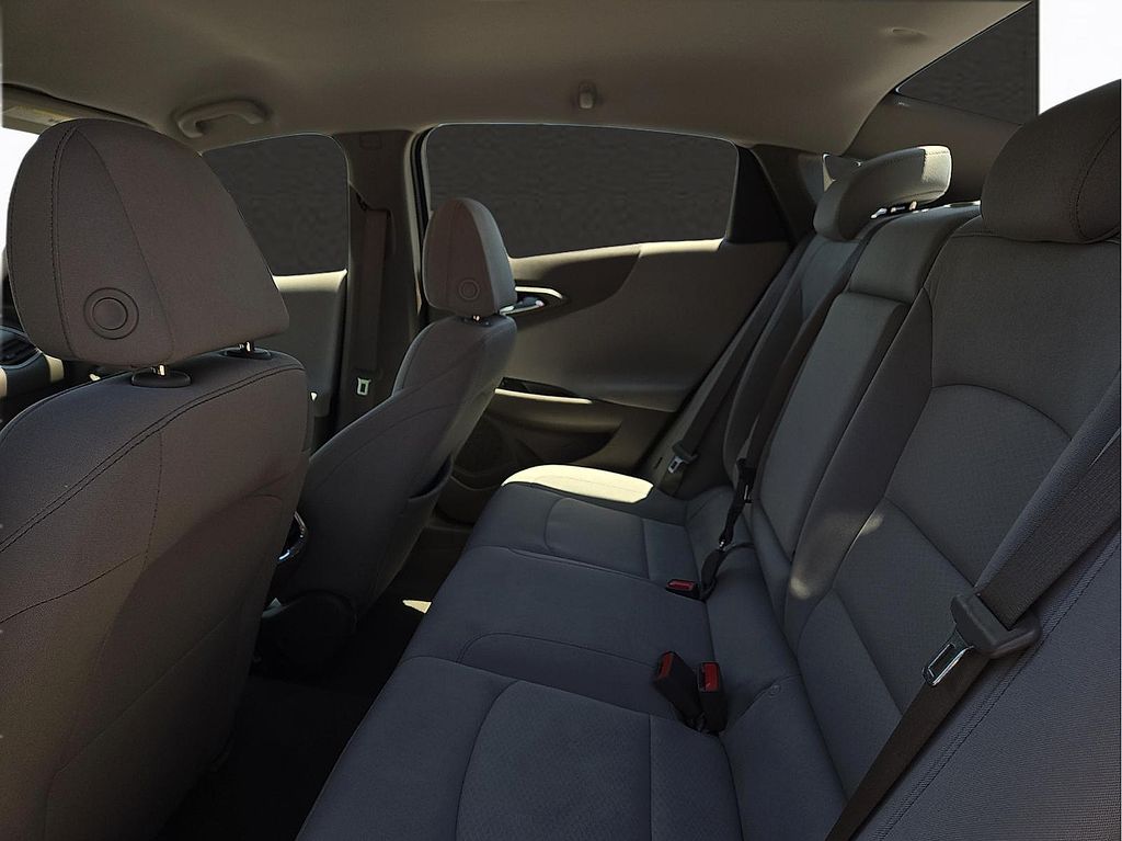 2023 Chevrolet Malibu 1LT - Photo 9