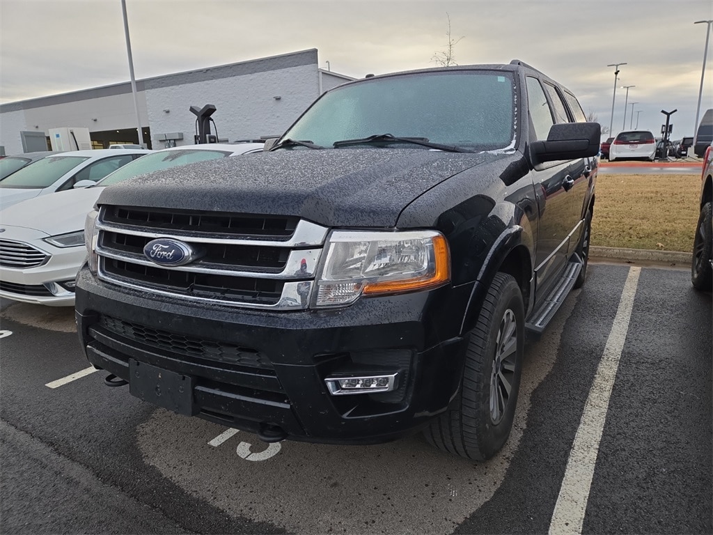 2017 Ford Expedition XLT's photo
