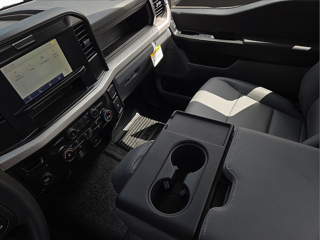 2025 Ford F-350 Super Duty XL - Photo 20