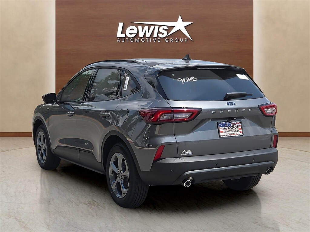2025 Ford Escape ST-Line photo 3
