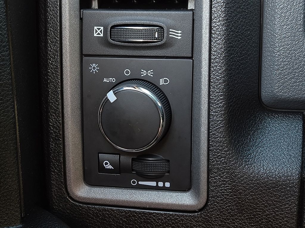2021 RAM Ram 1500 Classic Tradesman - Photo 16