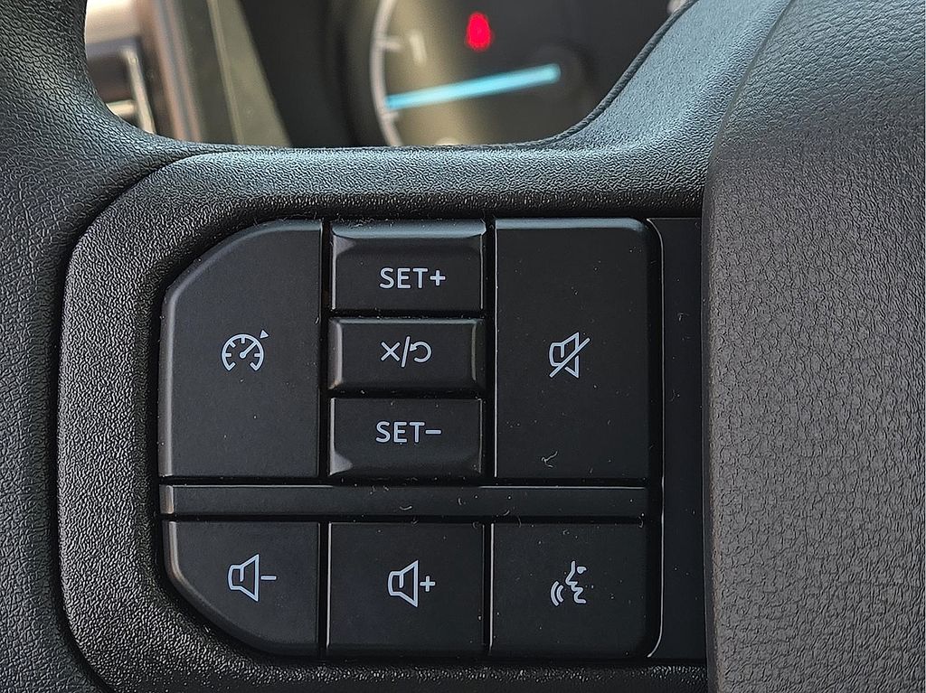 2025 Ford F-350 Super Duty XL - Photo 17