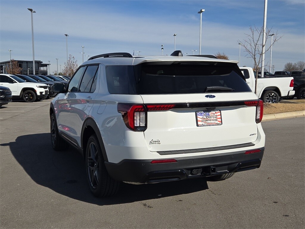 New 2026 Ford Explorer ST-Line SUV