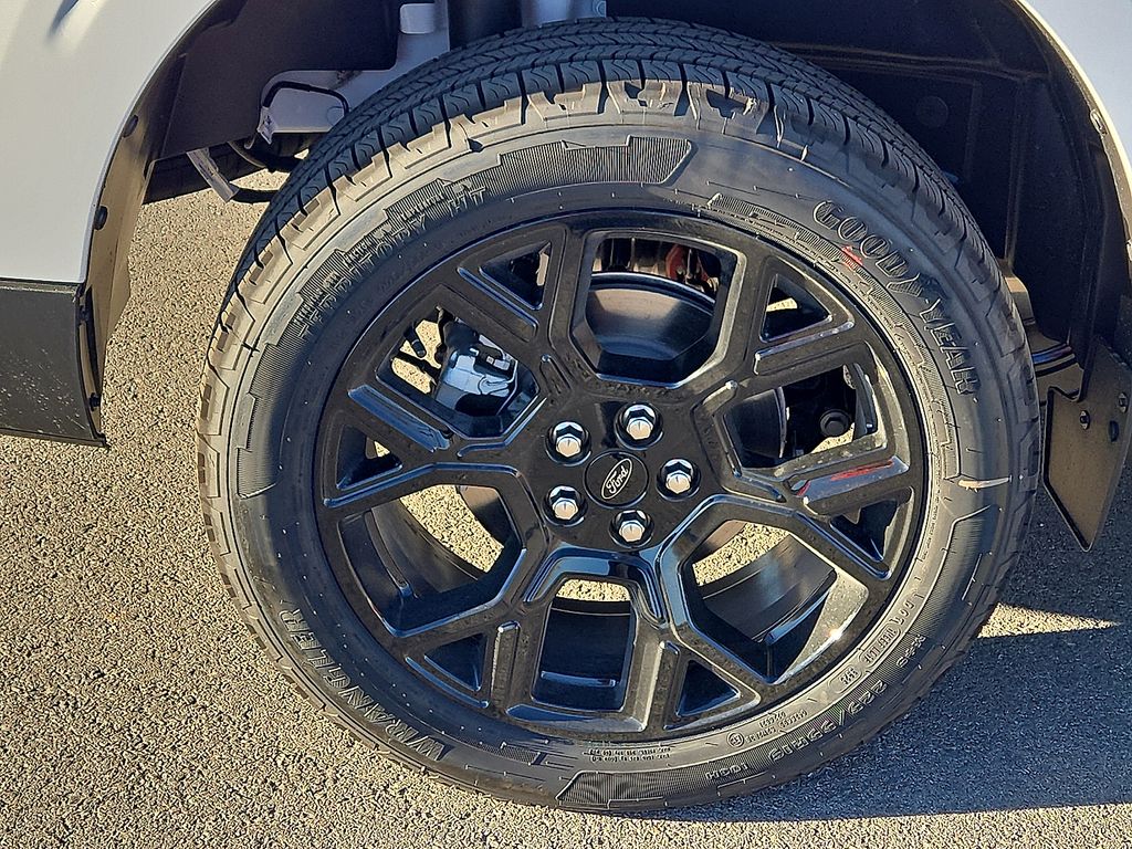 2026 Ford Maverick XLT - Photo 7