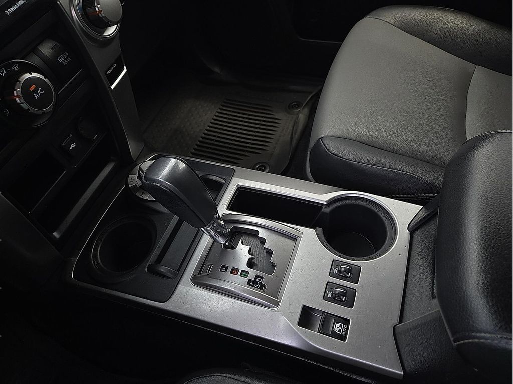 2021 Toyota 4Runner SR5 Premium - Photo 20