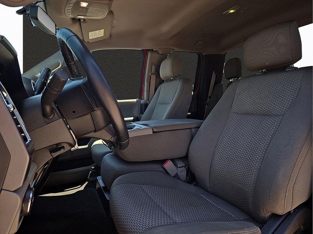 2015 Ford F-150 XLT - Photo 11