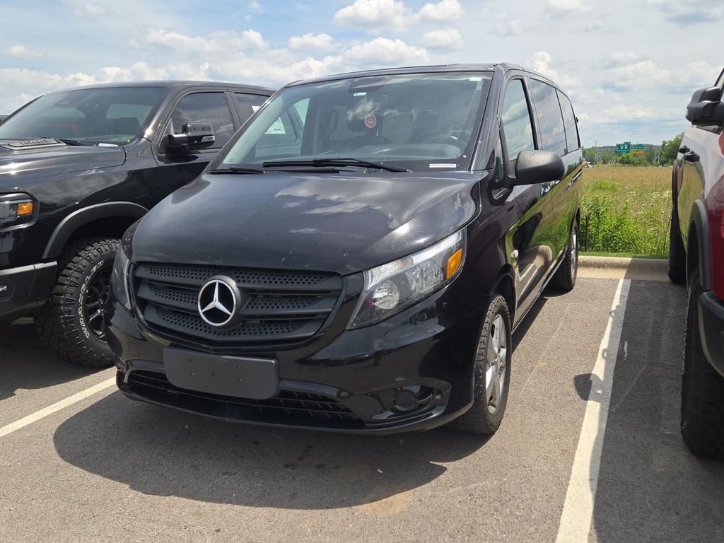 2017 Mercedes-Benz Metris -'s photo