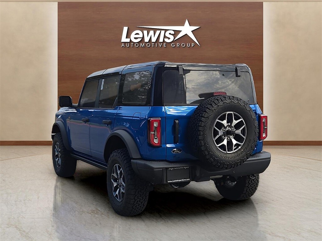 2025 Ford Bronco Badlands photo 2