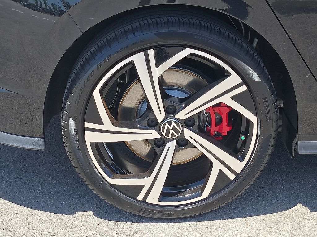 2025 Volkswagen Golf GTI SE - Photo 7