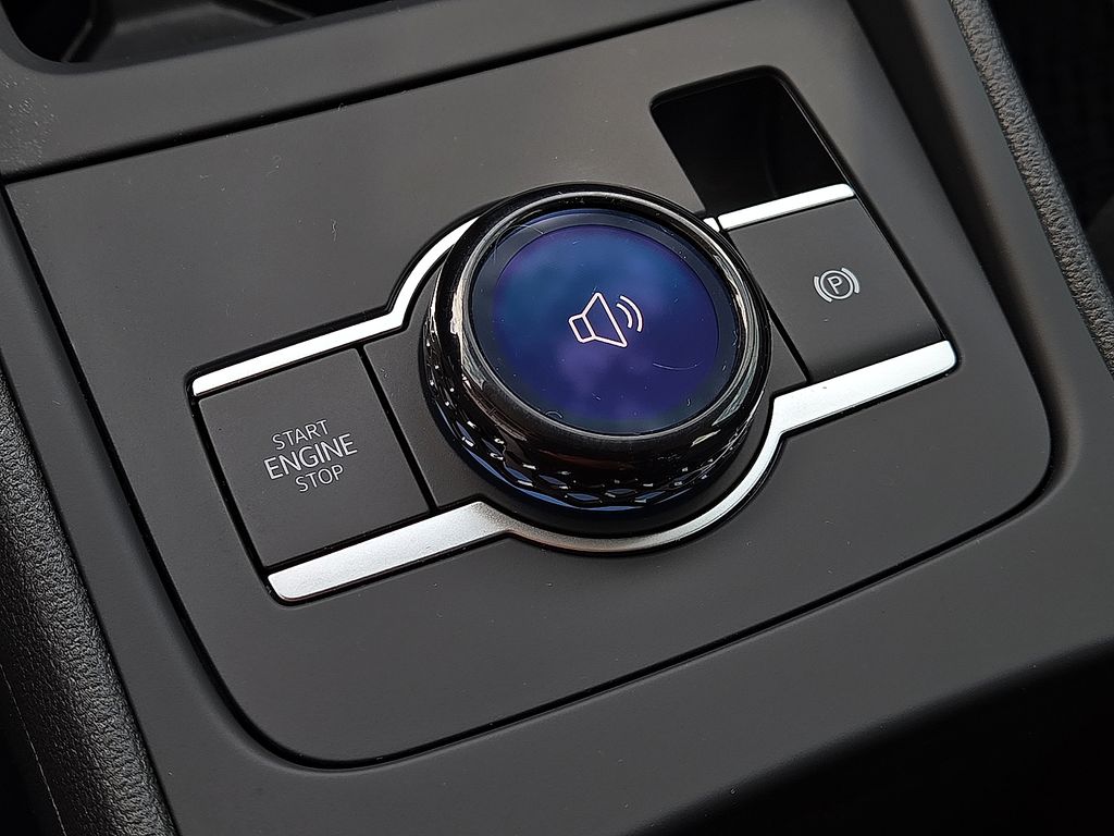 2025 Volkswagen Tiguan S - Photo 14