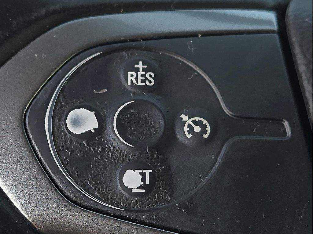 2017 Chevrolet Silverado 1500 LT Z71 - Photo 17