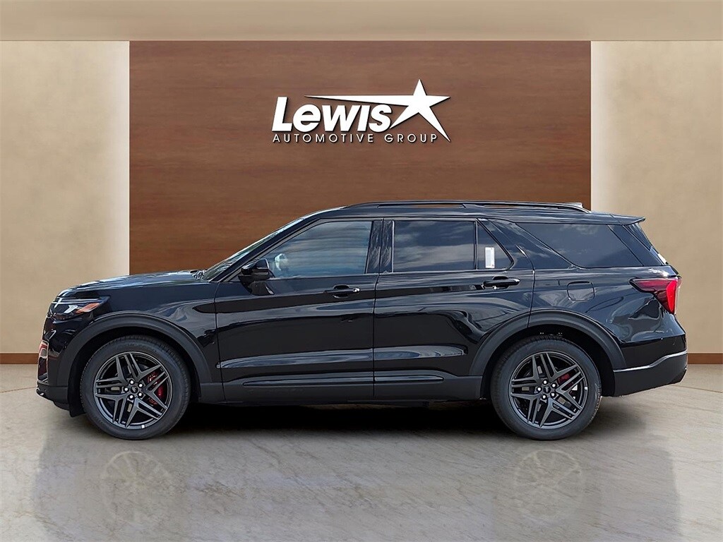 2025 Ford Explorer ST photo 3