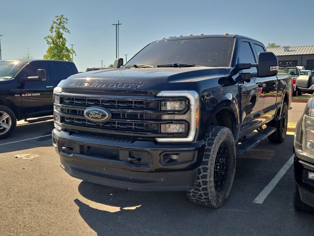 Used 2023 Ford F-350SD XLT Truck Crew Cab