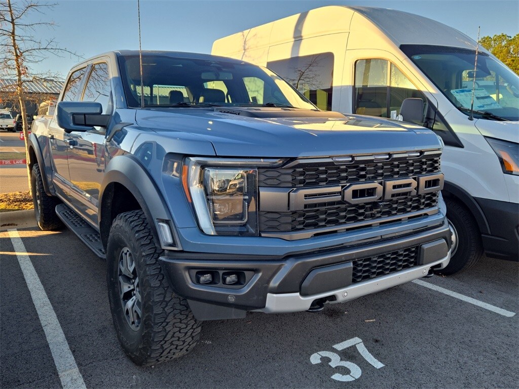 2023 Ford F-150 Raptor photo 4