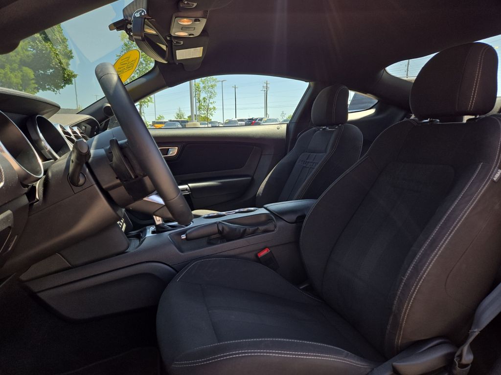 2020 Ford Mustang GT - Photo 12