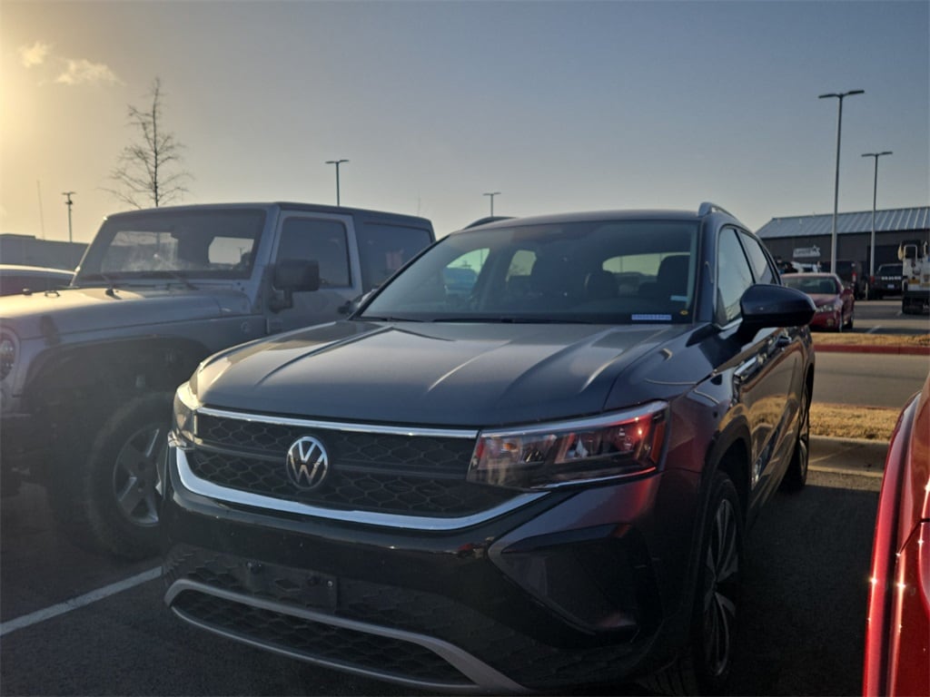 2024 Volkswagen Taos SE