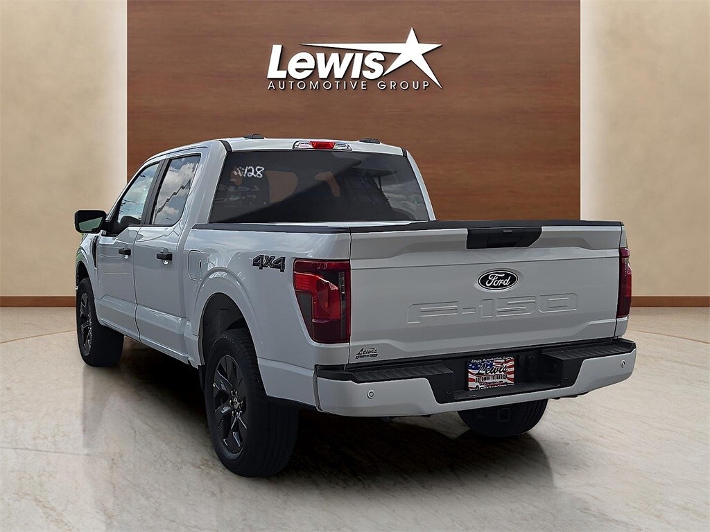 2025 Ford F-150 STX photo 4