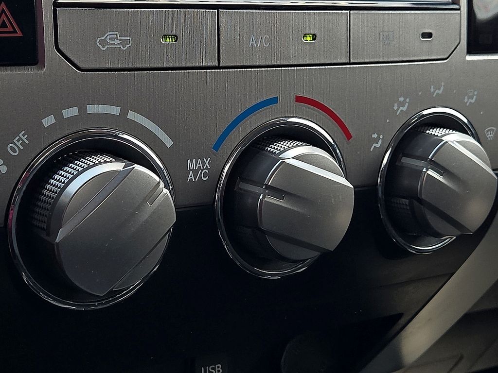 2016 Toyota Tundra SR5 - Photo 13