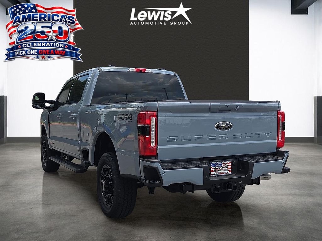 New 2026 Ford F-250SD Lariat Truck Crew Cab