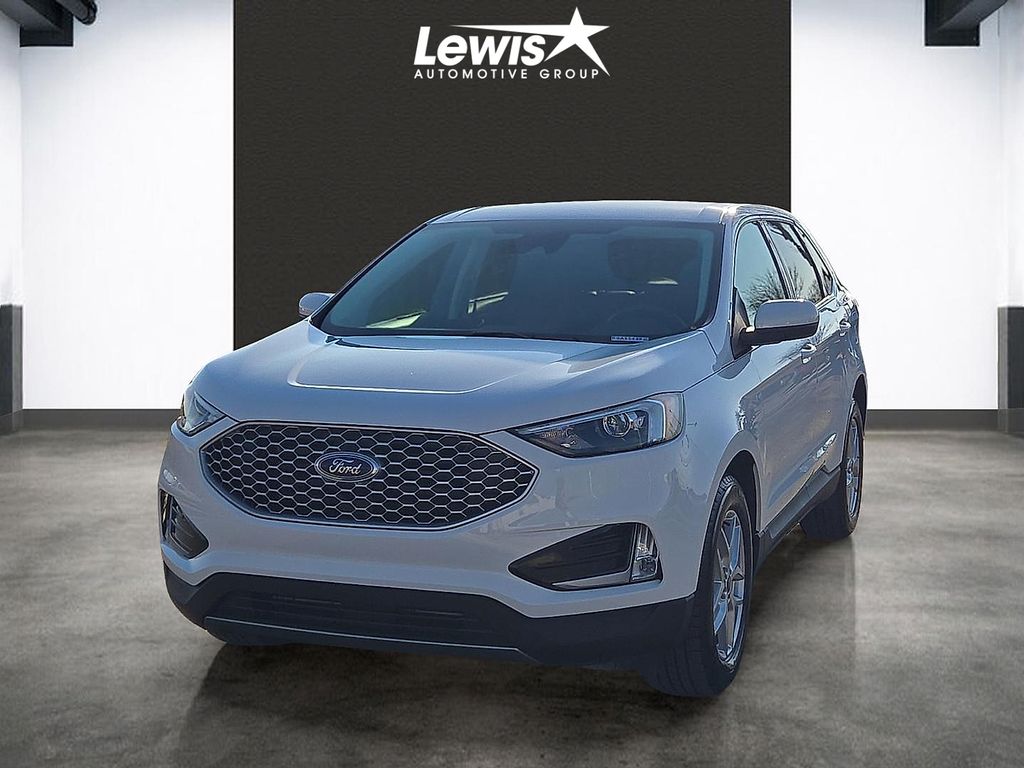 2024 Ford Edge SEL AWD's photo