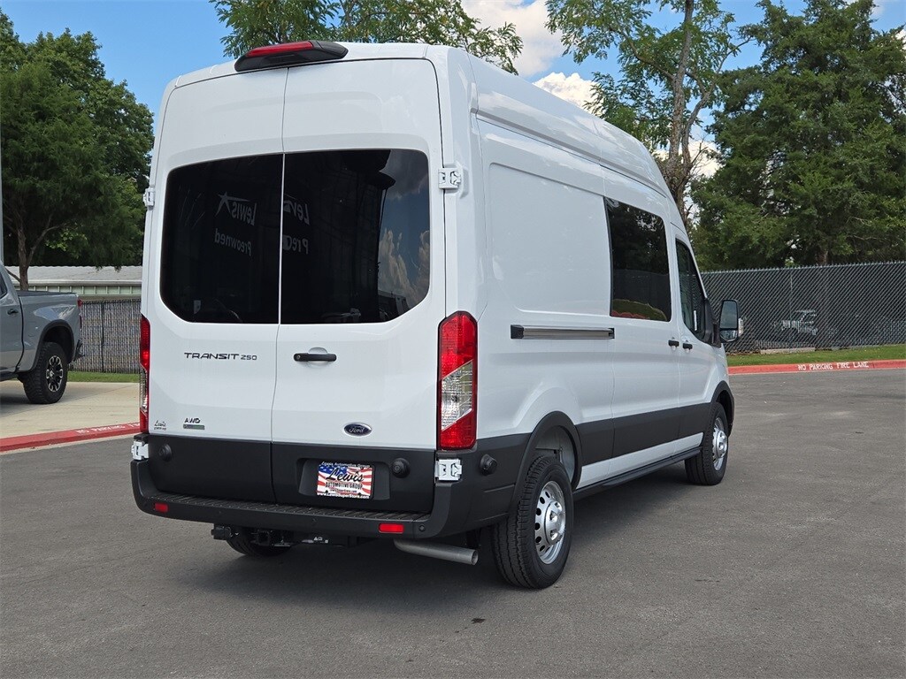 2025 Ford Transit photo 3