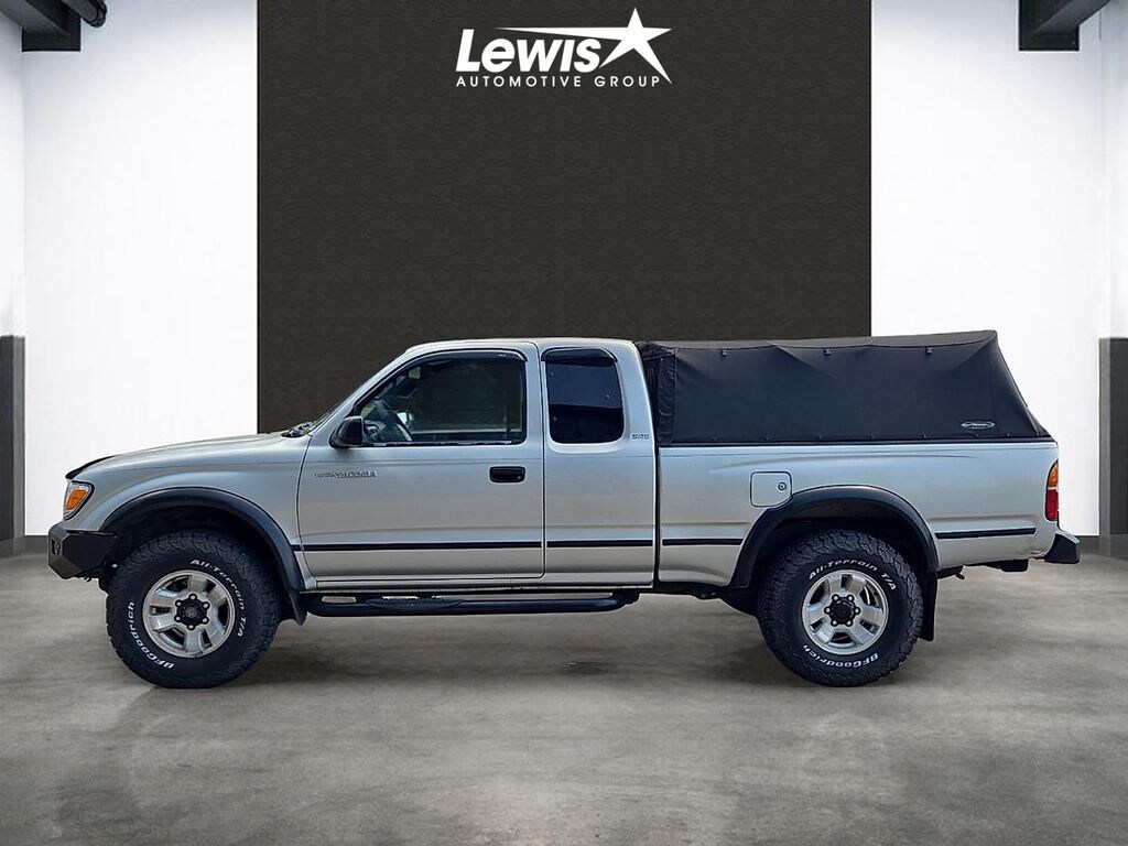 Used 2000 Toyota Tacoma Base Truck Xtracab
