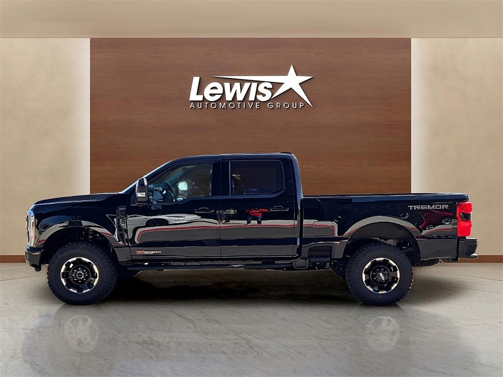 2025 Ford F-250 photo 3