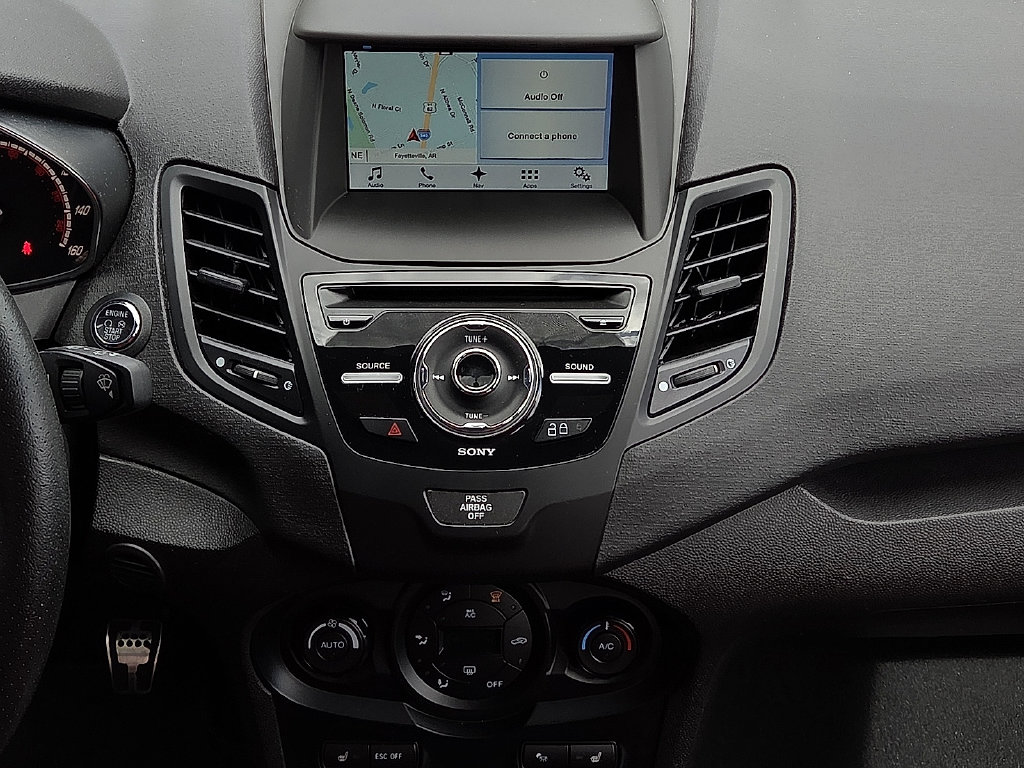 2016 Ford Fiesta ST - Photo 11