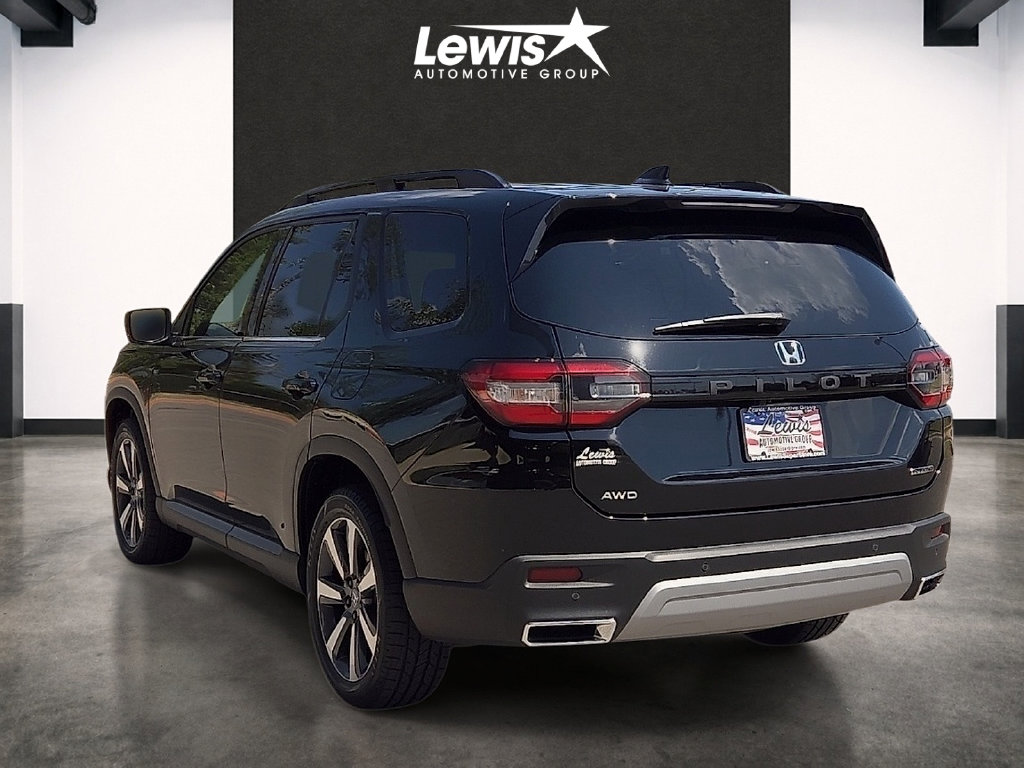 Used 2024 Honda Pilot Touring SUV