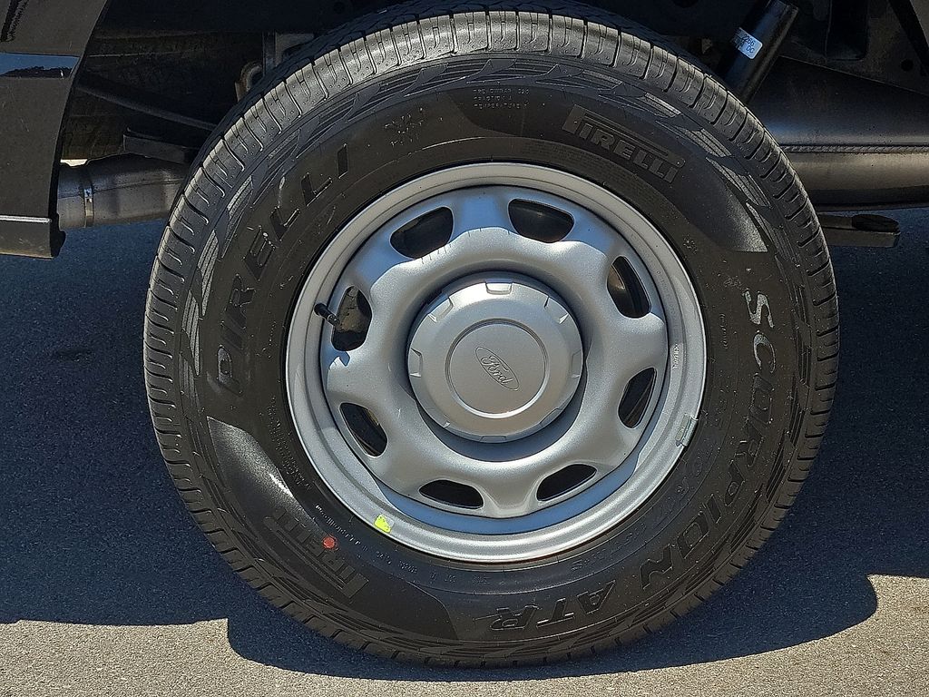 2024 Ford F-150 XL - Photo 7