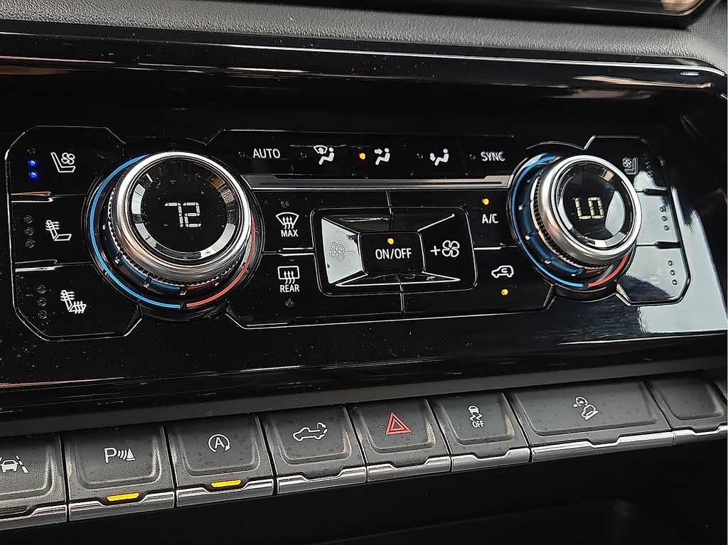 2026 GMC Sierra 1500 AT4 - Photo 15